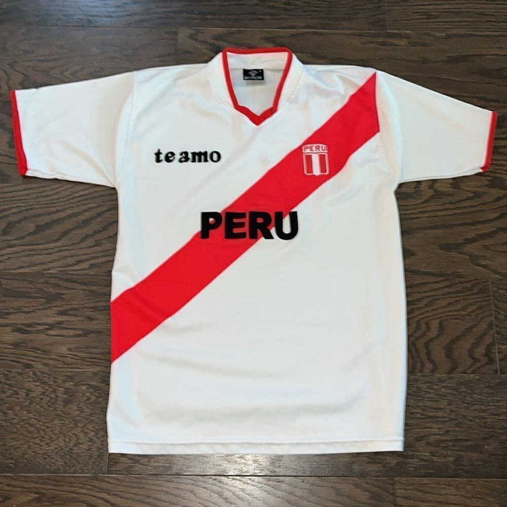 Worn Sewn Crest Peruvian Peru soccer futbol team import jersey shirt M men’s